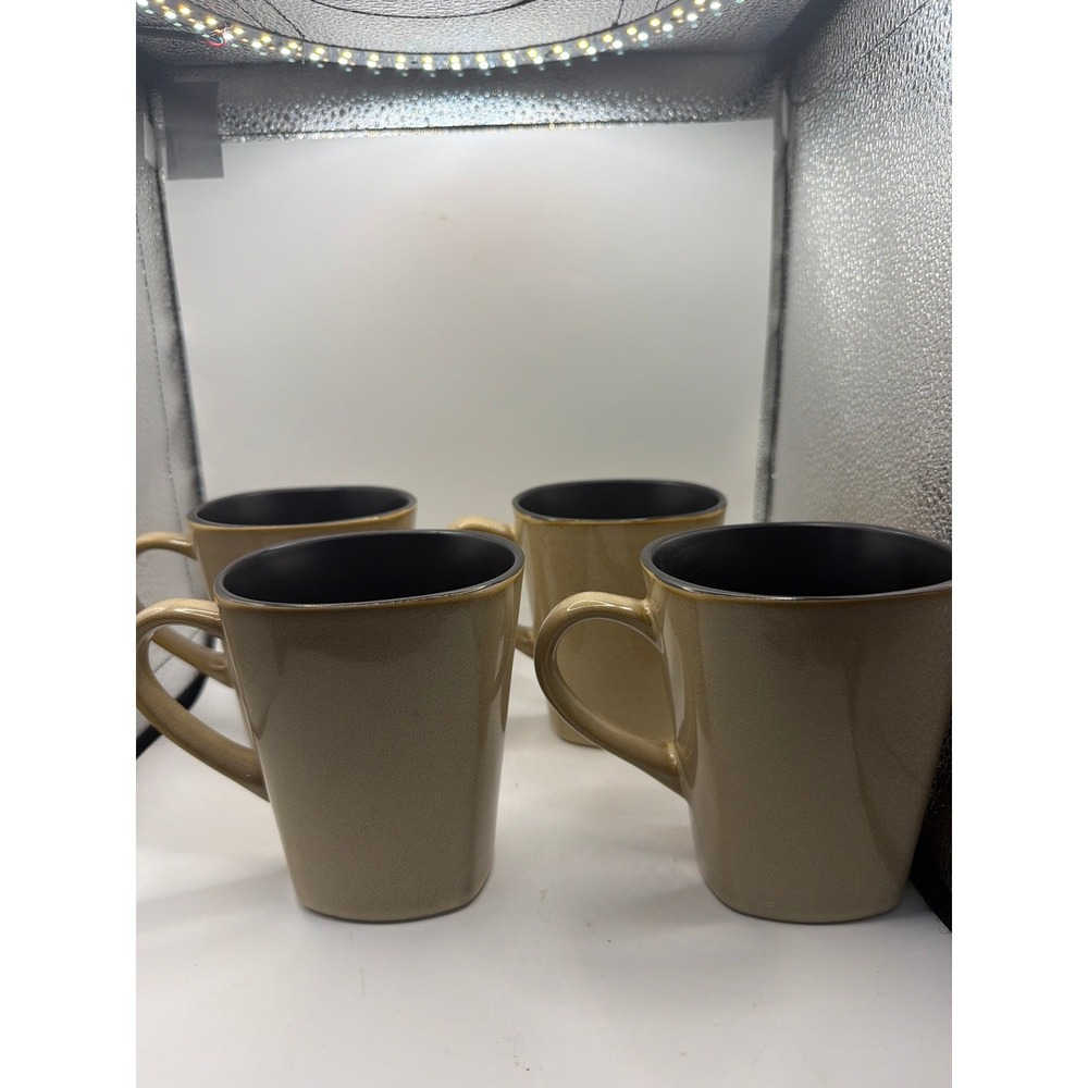 4 Home Trends Rave Taupe 14oz Coffee Cups Mugs, Clean & In Very Good Condition
